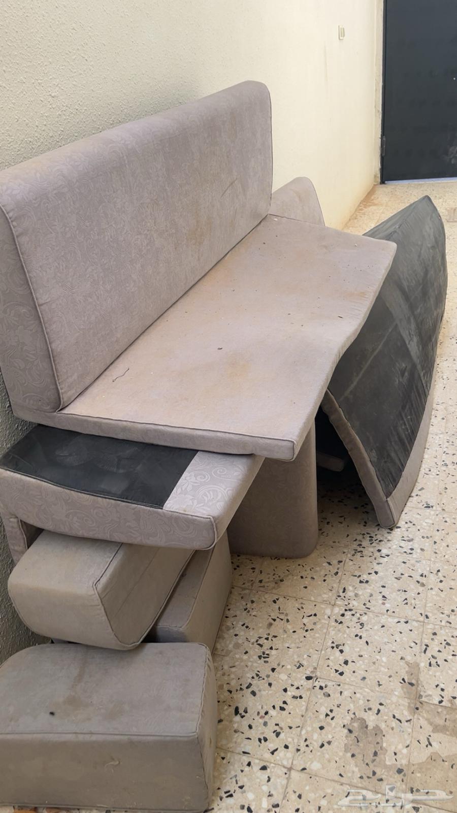 Sofa 250 SAR, floor seating 10064340720062465111