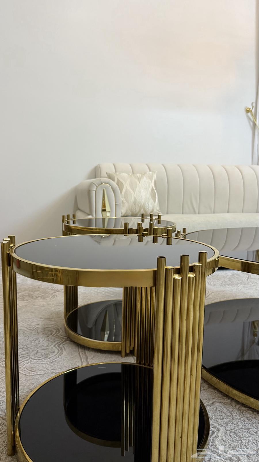 طاولة زجاج كبيره64340765015169110