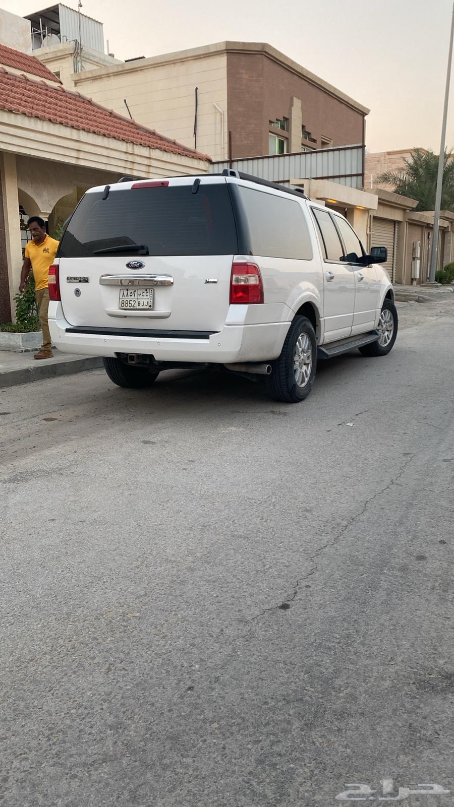 فورد اكسبيديشن 2013 مفحوص و استماره جديده وكفرات جديده ماشي64482822881922113