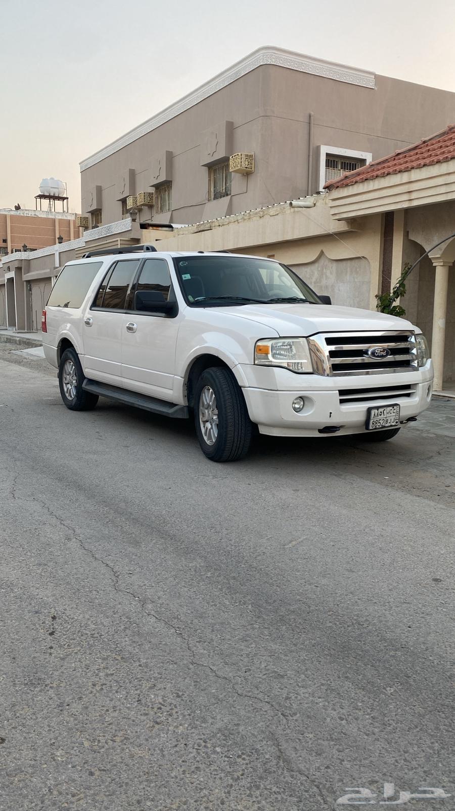 فورد اكسبيديشن 2013 مفحوص و استماره جديده وكفرات جديده ماشي64482822881922110