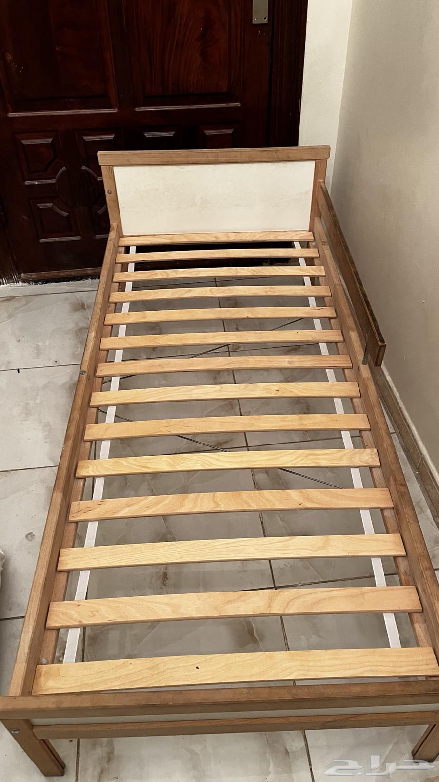 سرير مع الخشب64347412754434113