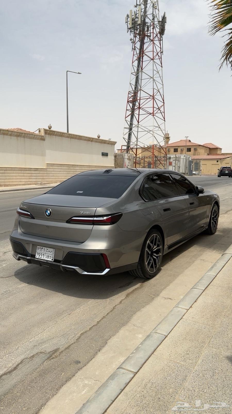 للبيع BMW الفئة السابعة i735 M Kit موديل 202364483013913729114