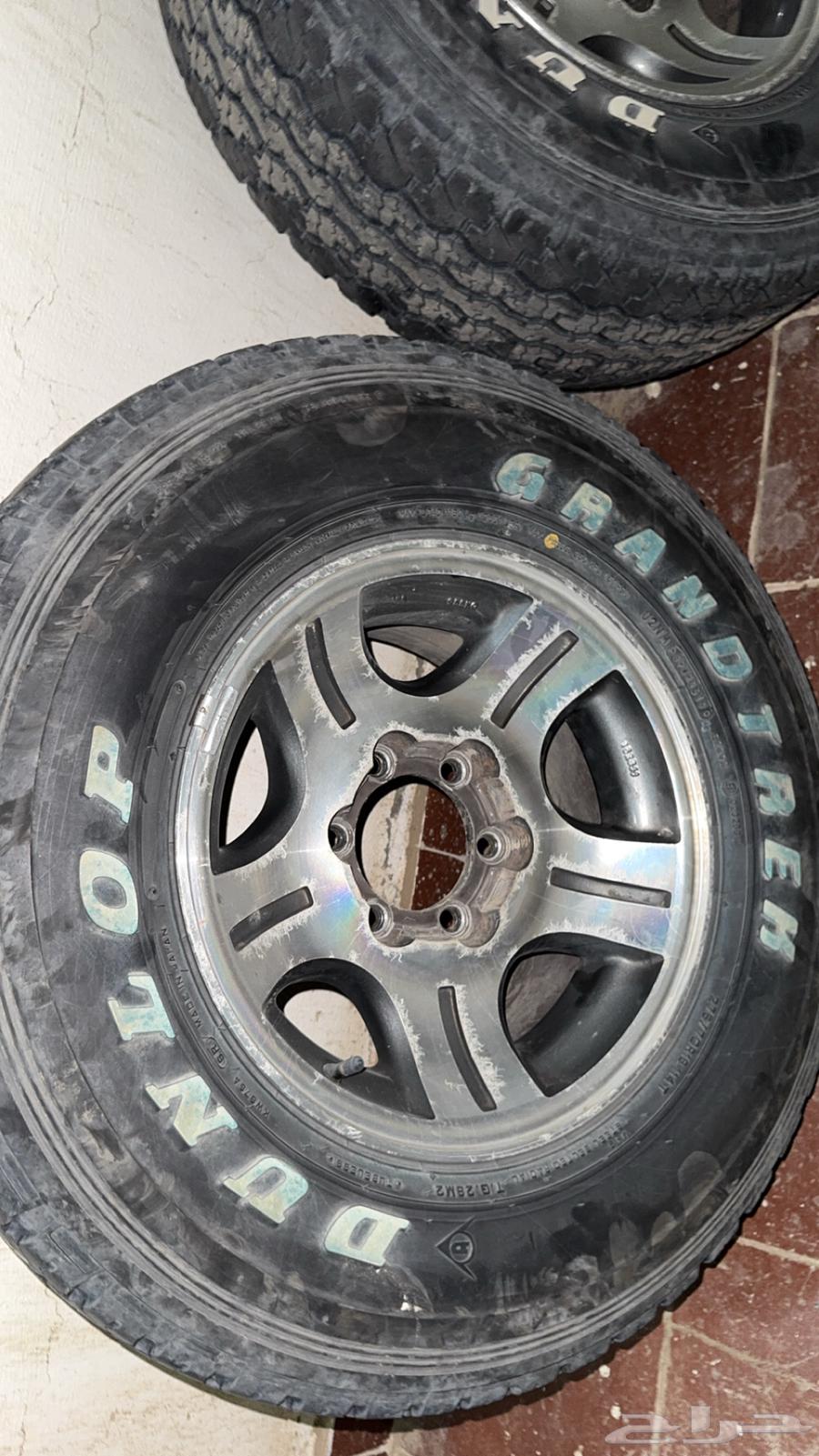 للبيع 5 كفرات دنلوب 16 70 275 نظيفه بالجنوط64484841540098110