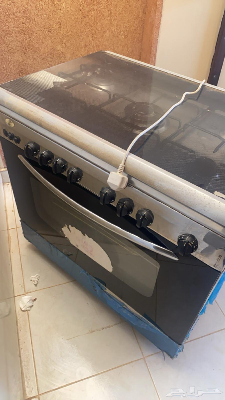 فرن ايطالي النوع القديم شغال مافيه شي للبيع64344525179778113