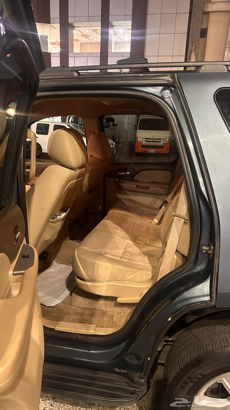 2010 GMC Yukon User Manual64492731547394111