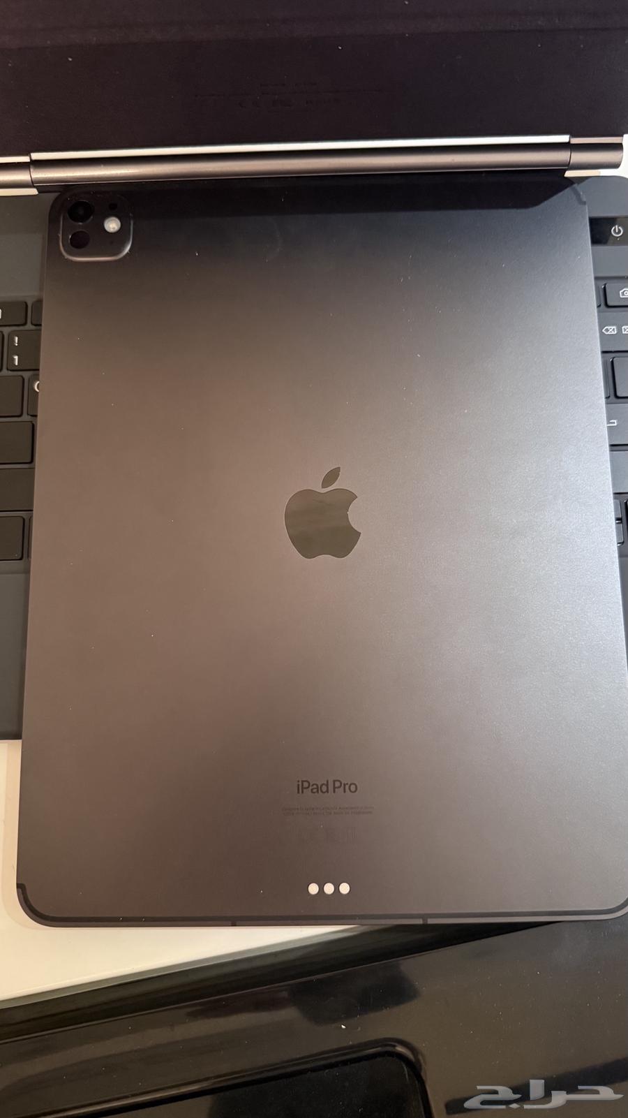 ايباد M4 2024 بكرتونه64344362429185112