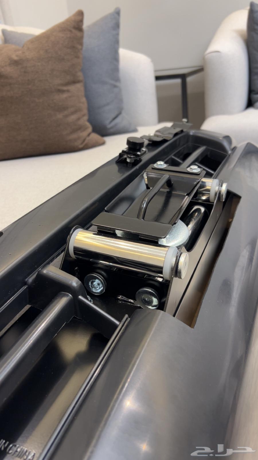 صدام لآندكروزر 98-2007 مع ونش وهمي جديده64489834156801110