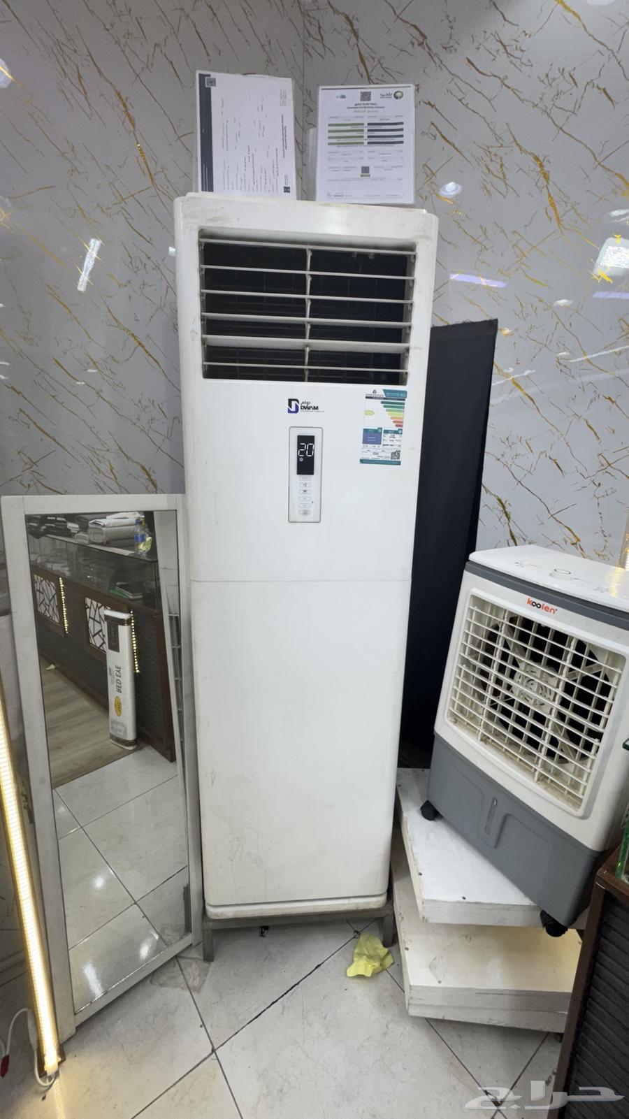 مكيف للبيع استخدام فتره بسيطه نظيف جدا (( تبريد قوي ))64342848063747110