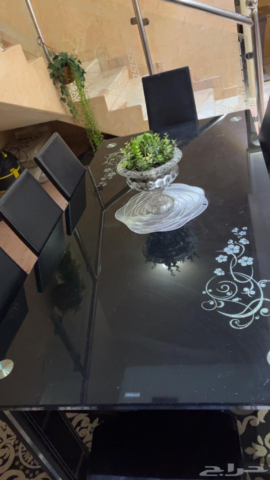 Dining table with 8 chairs for sale64343283654785110