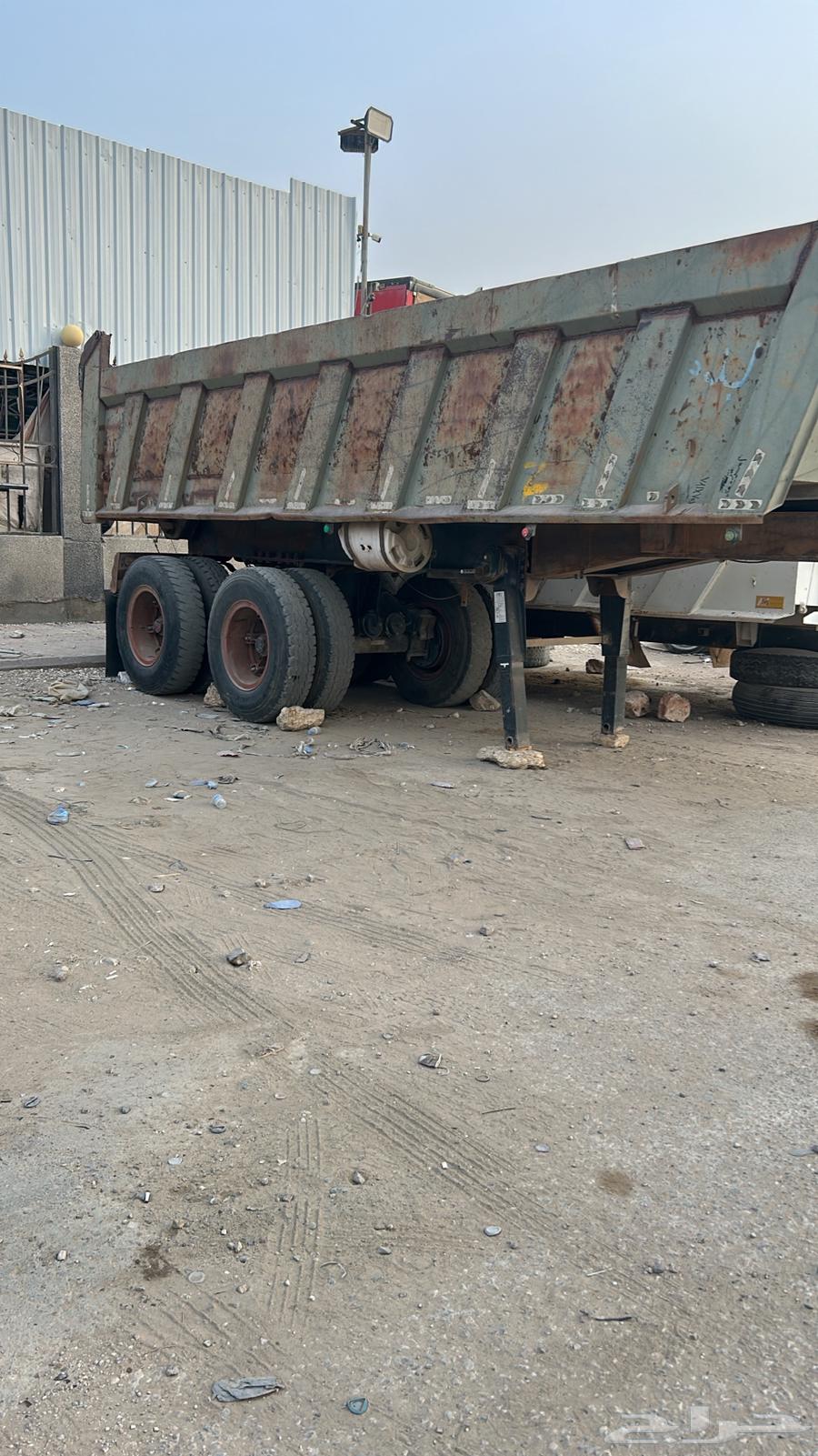 صندوق قلاب 22 متر للبيع64493056295938110