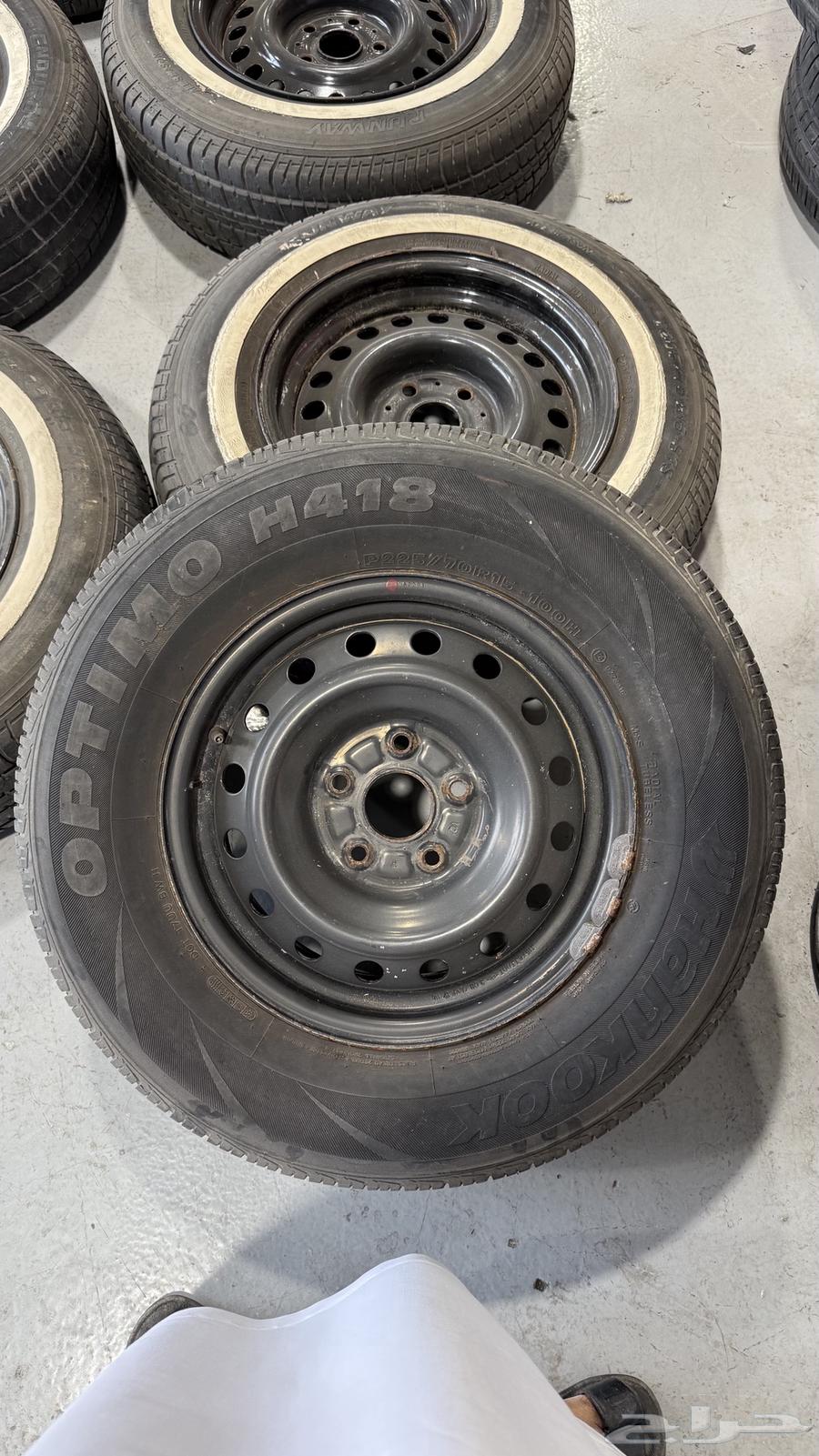 High-quality rims and tires for Hilux, 100 per set64483757288963111