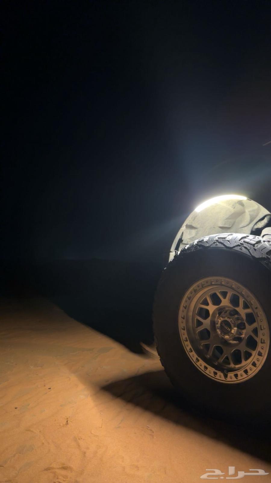 جنوط kmc نيكل وكفرات v.rich مقاسها 315 وبلف اكسيد و SPY64490890098049111