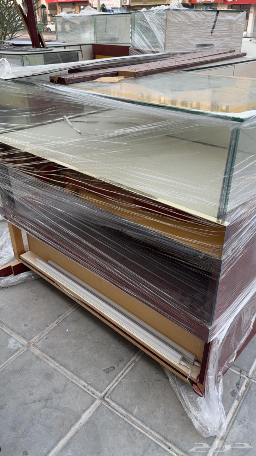 Tables place for sale64344094080641110