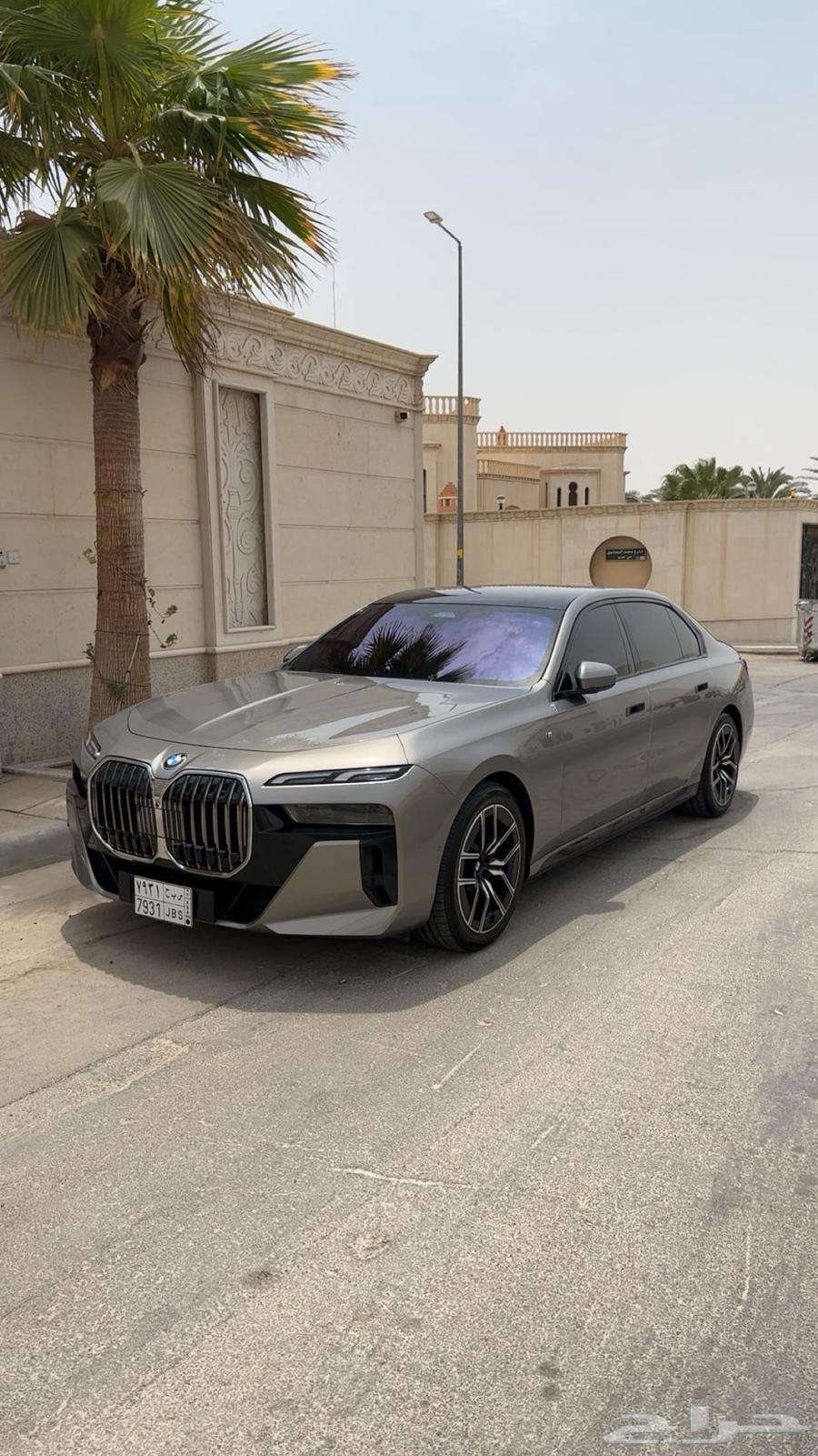 للبيع BMW الفئة السابعة i735 M Kit موديل 202364483013913729111