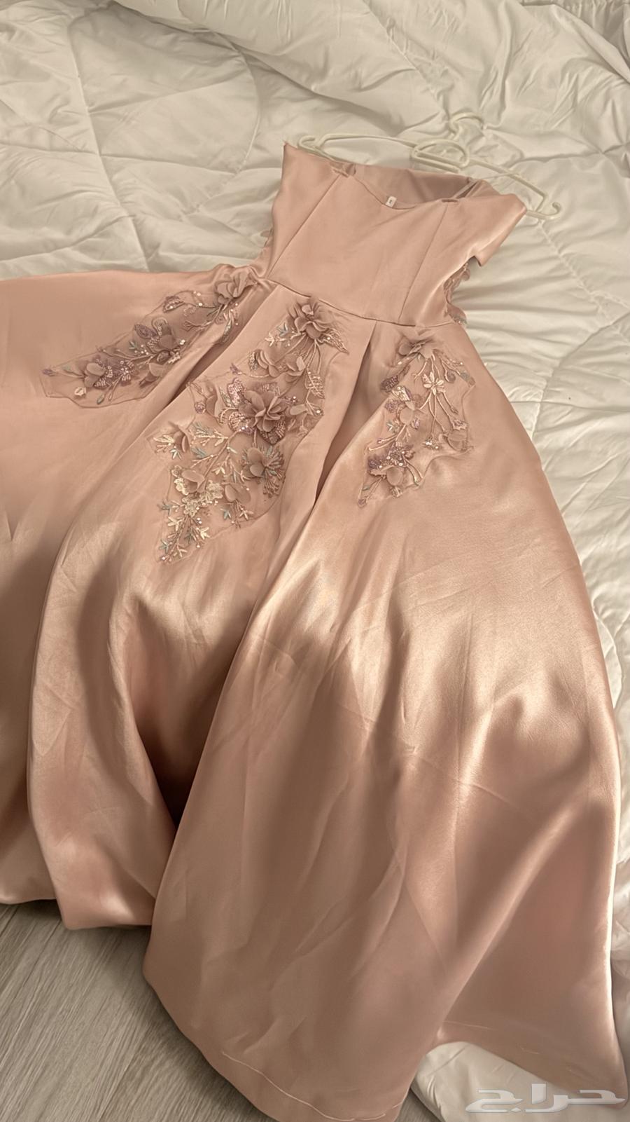 LEVANA website dress63619157989122112