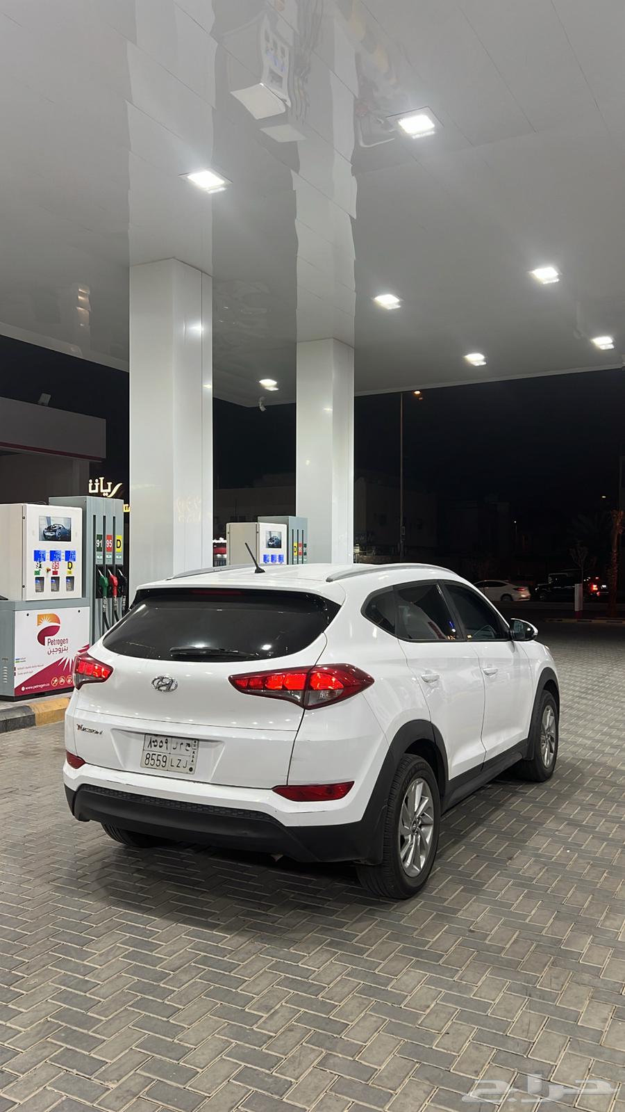 توسان 2016 بانزين للبيع64488851802625113