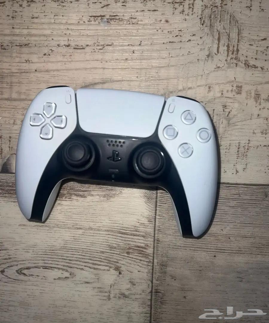 سوني 5 نظيف مع لعبة فورزا 5 و مع هدية مكسر v864342758188418113