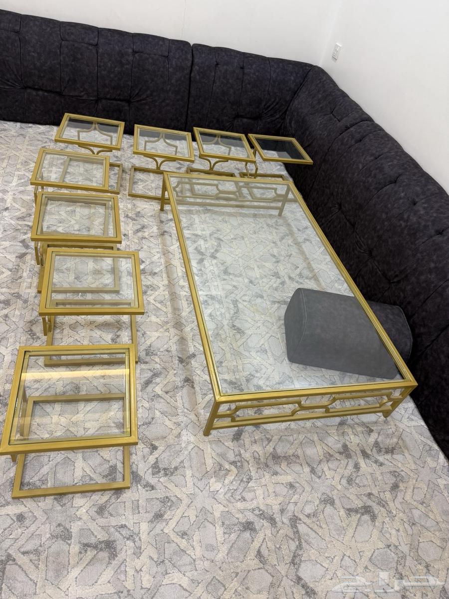 Large table with 8 small tables64340931881090110