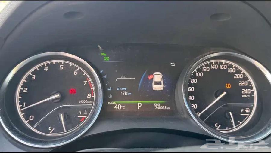 The buyer reviews the previous ad: limit 62 thousand v6 full option64485188639490112