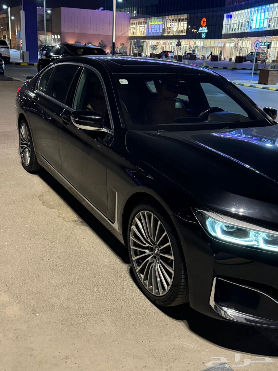 بي ام دبليو الفئة السابعة 202264480085072770113