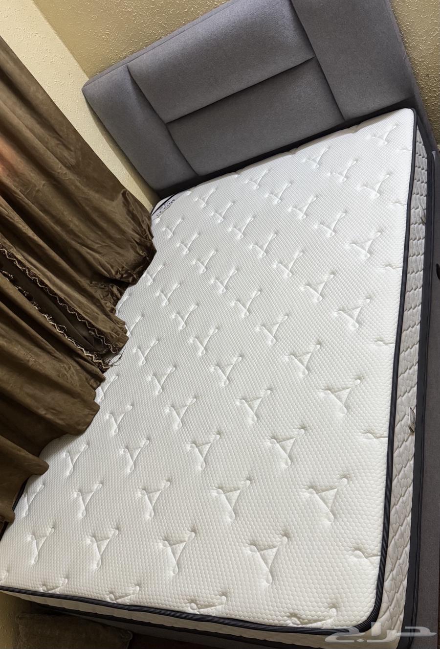 سرير ومرتبة للبيع64344391839874111