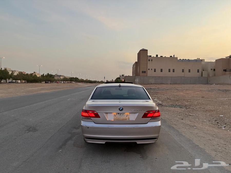للبيع بي ام 730 موديل 2008 نظيف64490440671873113