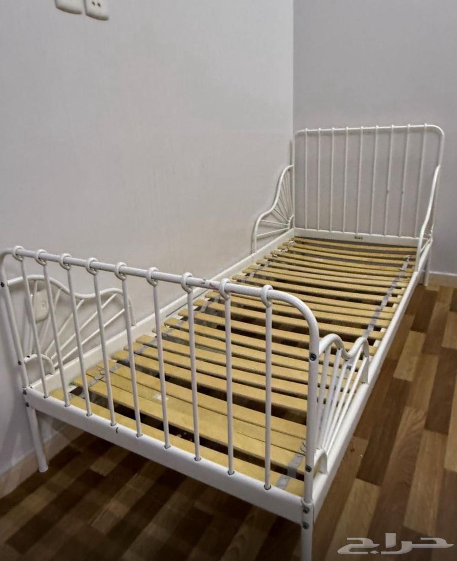 Three comfortable, tidy, and new beds64348070626690110