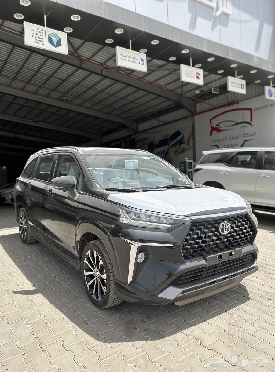 تويوتا فيلوز GLX فل كامل متوفر كل الالوان 74100شامل الضريبة64485861172866111