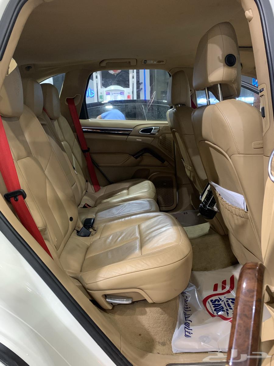 2012 Porsche Cayenne S with GTS specifications, low mileage64480744400769112