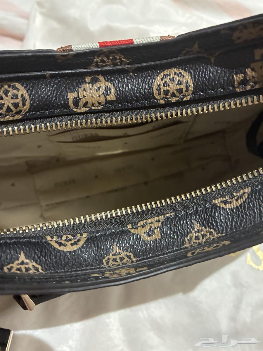 شنطة لنساء من ماركة GUESS أصلية64347221955201113