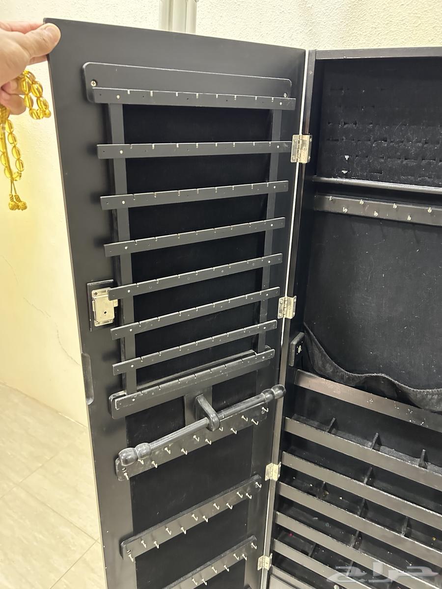 تسريحه مستخدمه شبه جديده64342593359490112