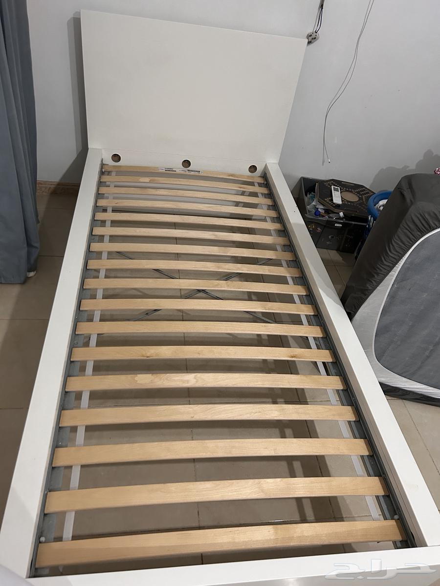 سرير ايكيا 200x90 و مرتبه ايكيا64341644742403110