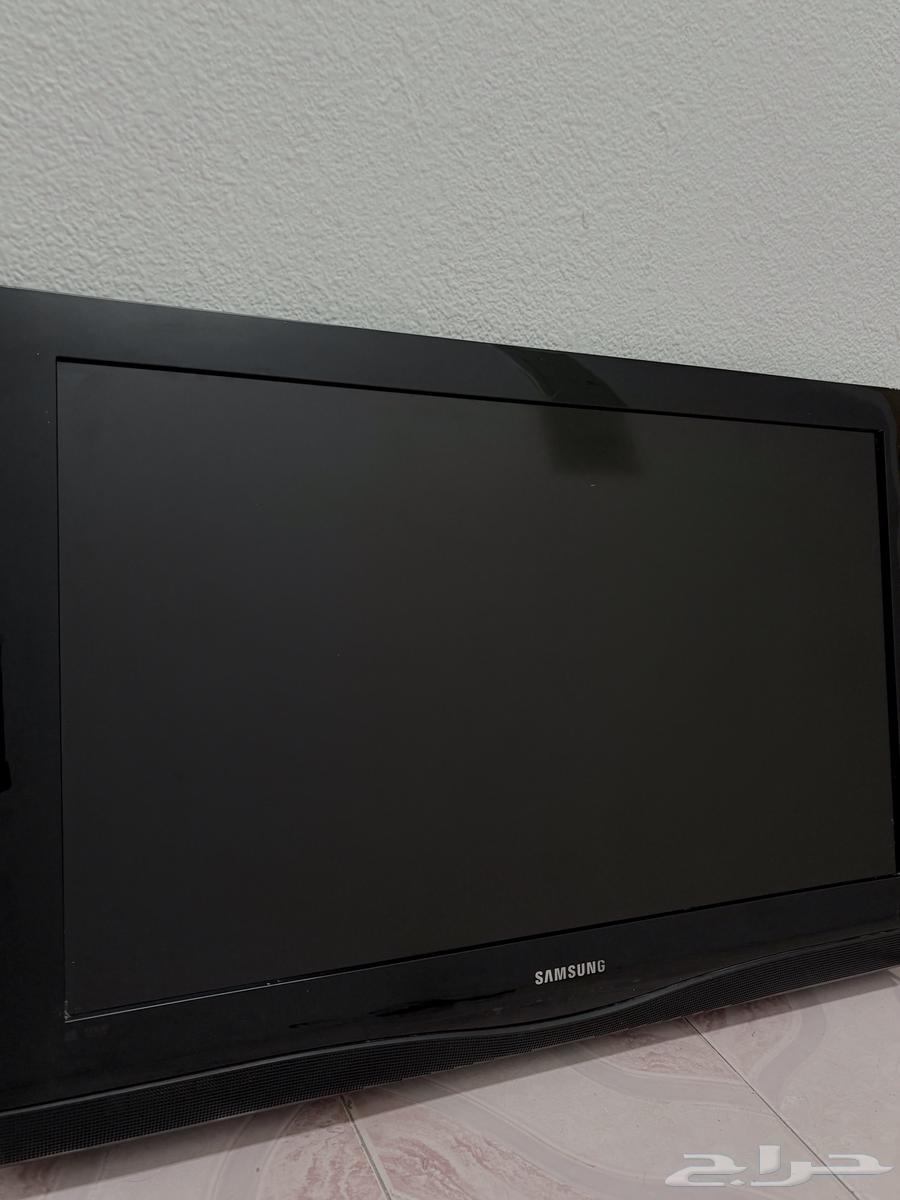 شاشه سامسونج 42 بوصه نظيف64346739087745110