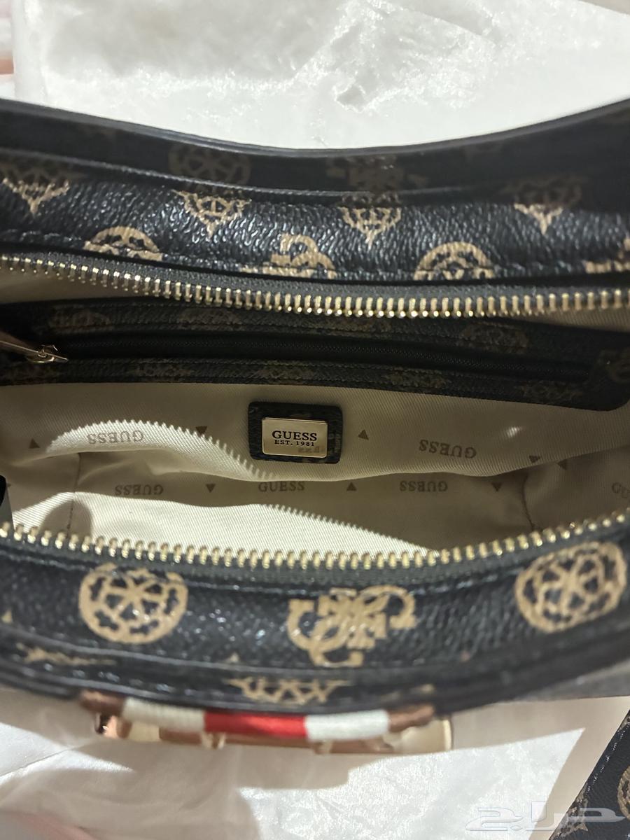 شنطة لنساء من ماركة GUESS أصلية64347221955201112