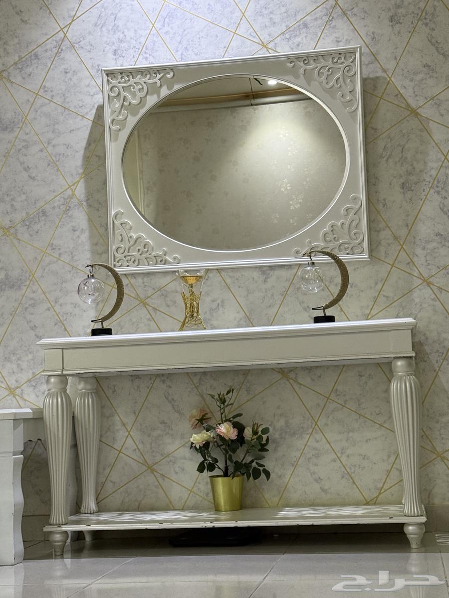 مدخل وطاوله للبيع64342171469315110