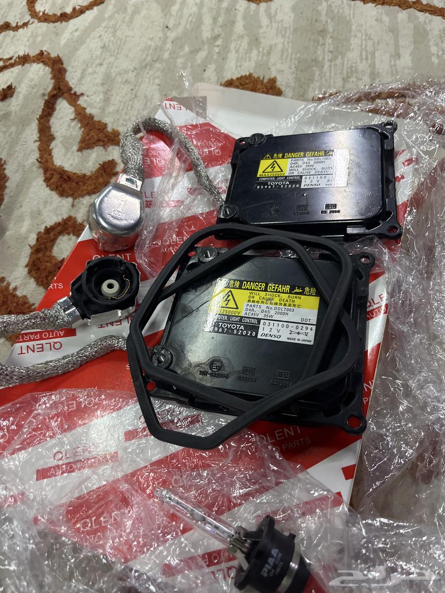 محول زنون مستورد لكزس ال 460وعلى الشرط نظيف مع لمبات64492880807043110