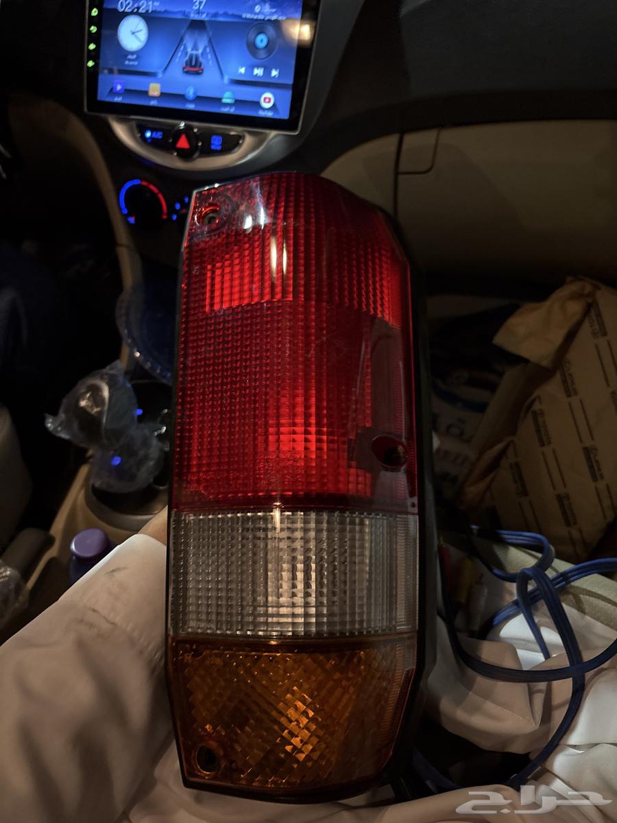 سطبة جيب ربع خلفيه جديده من 15 لتحت اصليه بكرتونه64493300366595111