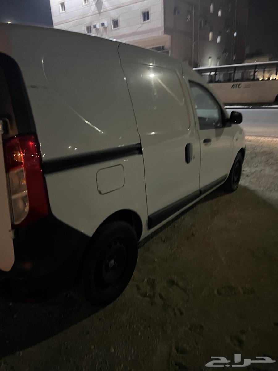 رينو دوكر 202264491673516034112