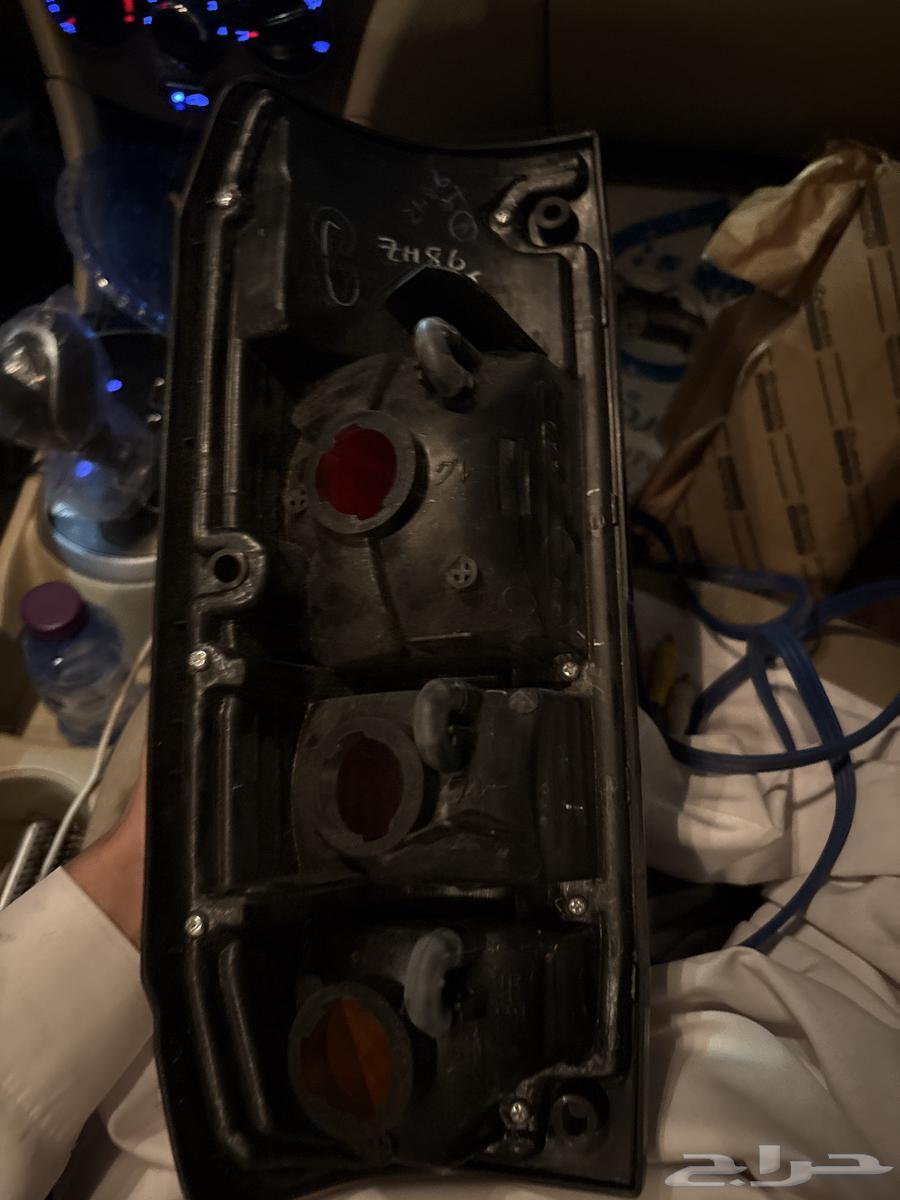 سطبة جيب ربع خلفيه جديده من 15 لتحت اصليه بكرتونه64493300366595112