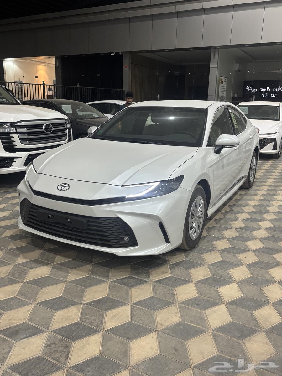 تويوتا كامري استاندر 2025بنزين الساير اقل سعر بطاقة64484198585857113