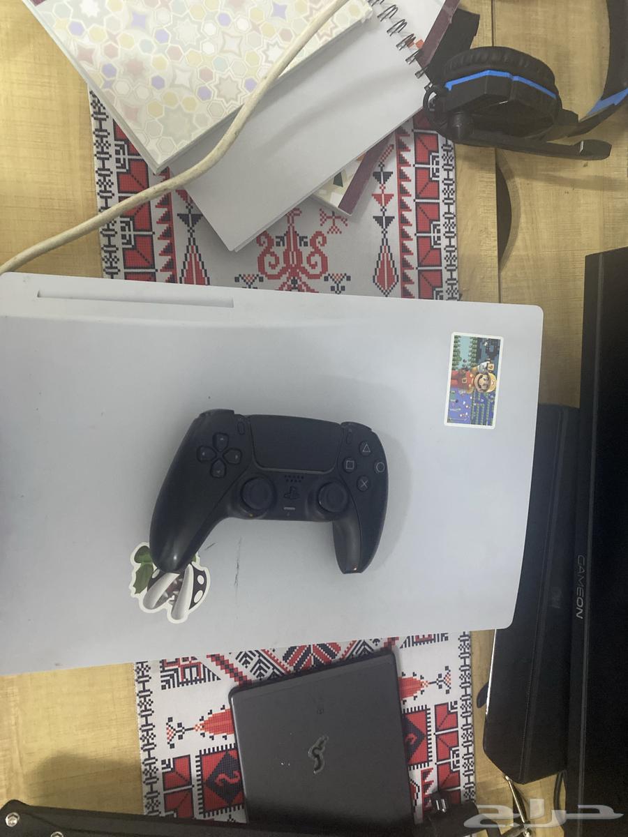 سوني 5 مع يد سوده ب1400 نضيف مع مدخل شريط64344332082177110