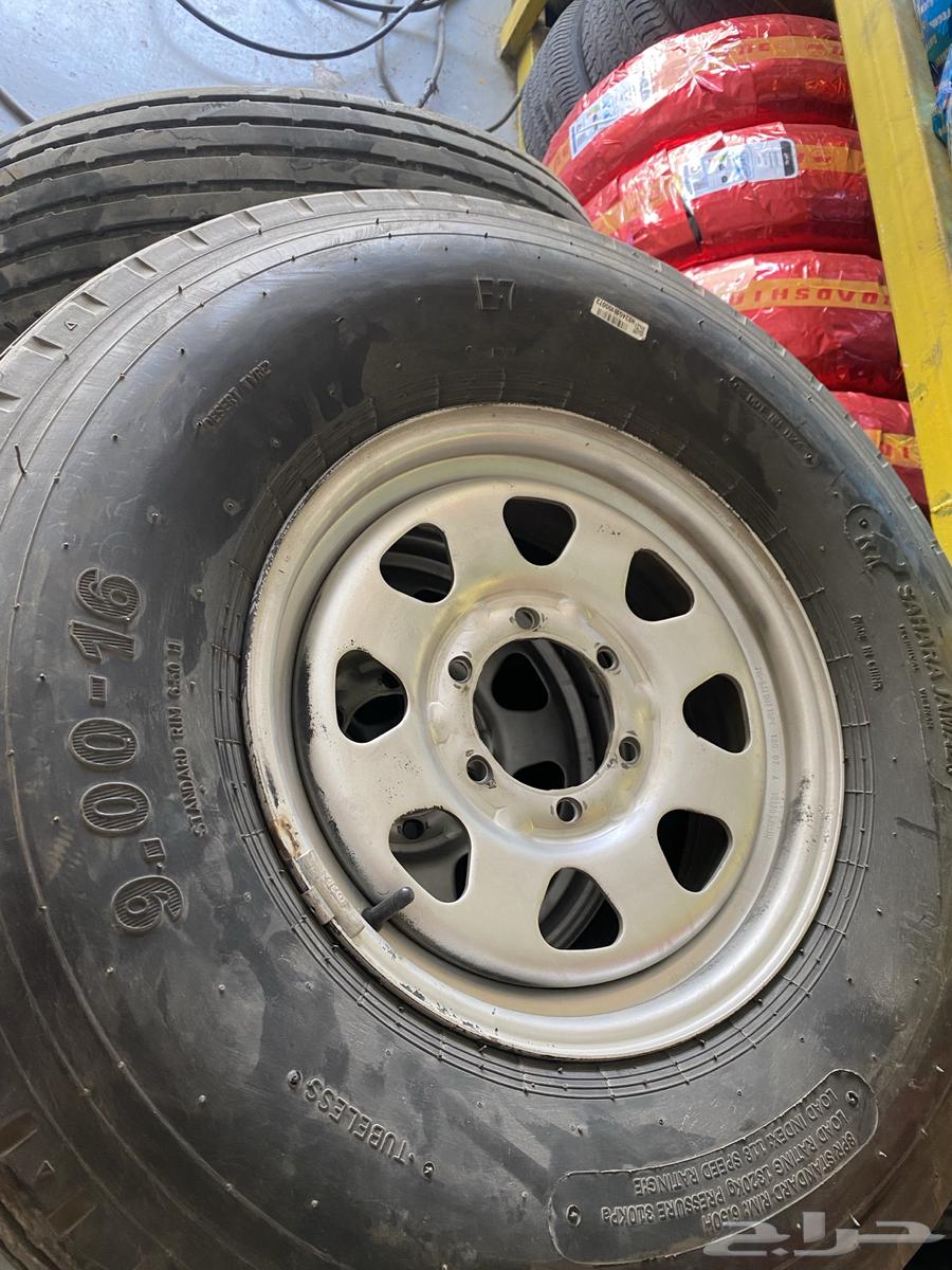 5 كفرات بالون معا جنوطها. نضيفه جدا  ماشاء الله 202464491836438659114