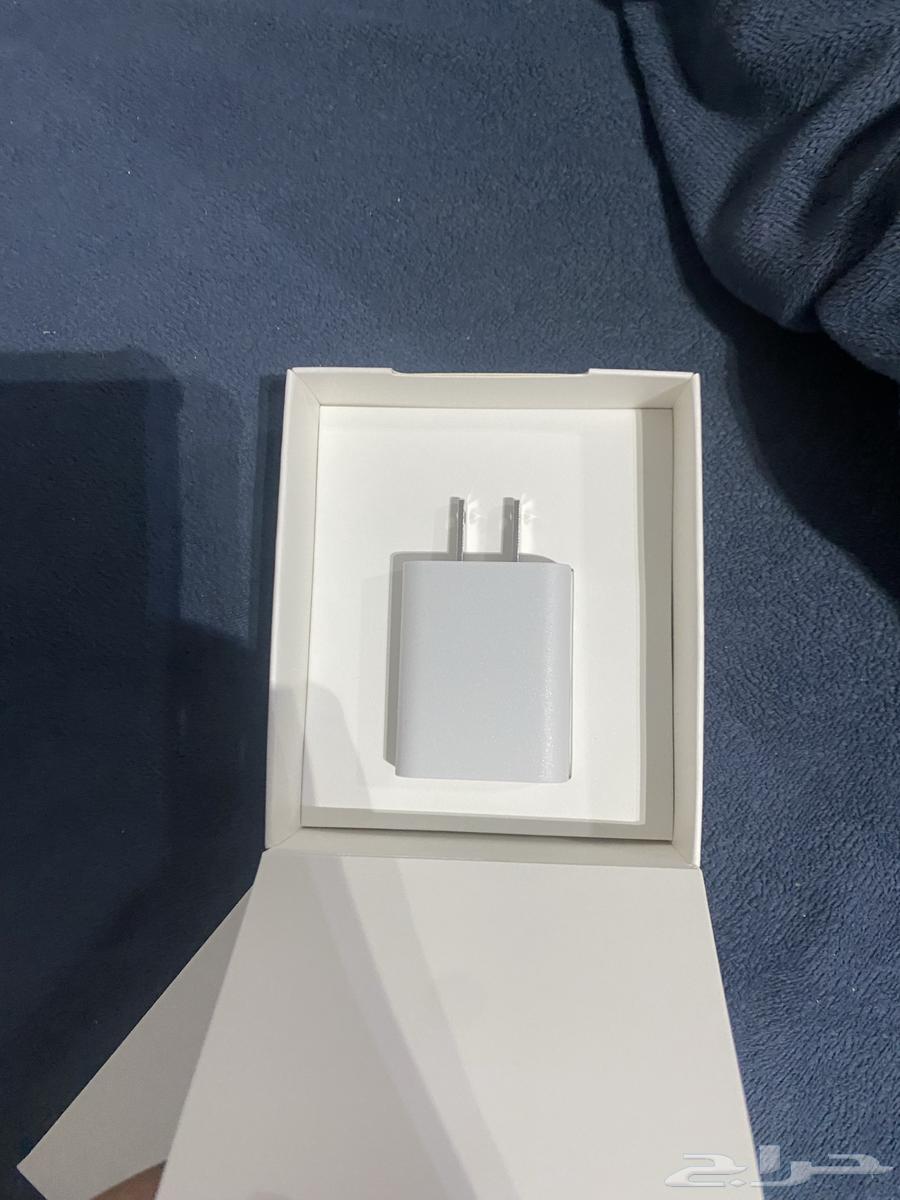 Oculus Quest 2 VR headset in good condition with light use64343222682754113