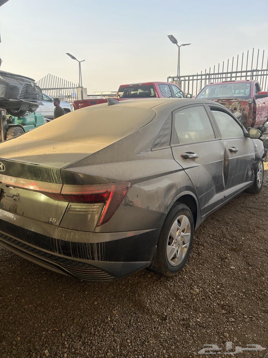 سيارات مصدومه للبيع بوضعها جاهزه للنقل64492339058177112