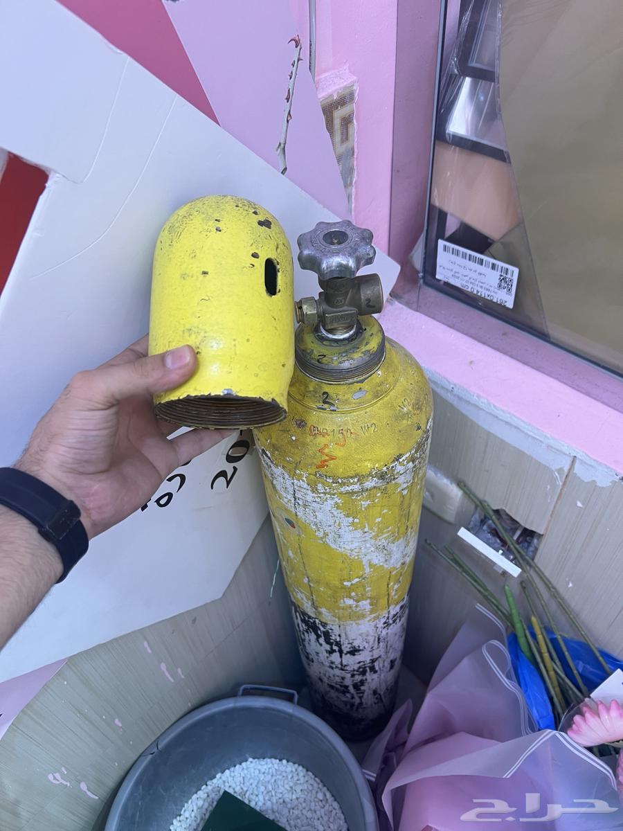 أنبوبي هاليوم 450 ريال64346517319554111