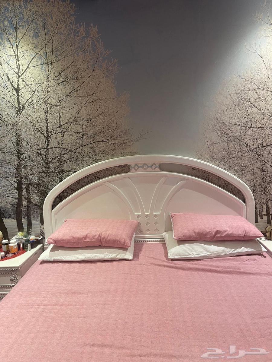 غرفه نوم اللون ابيض من اجود أنواع الخشب64346976075778111