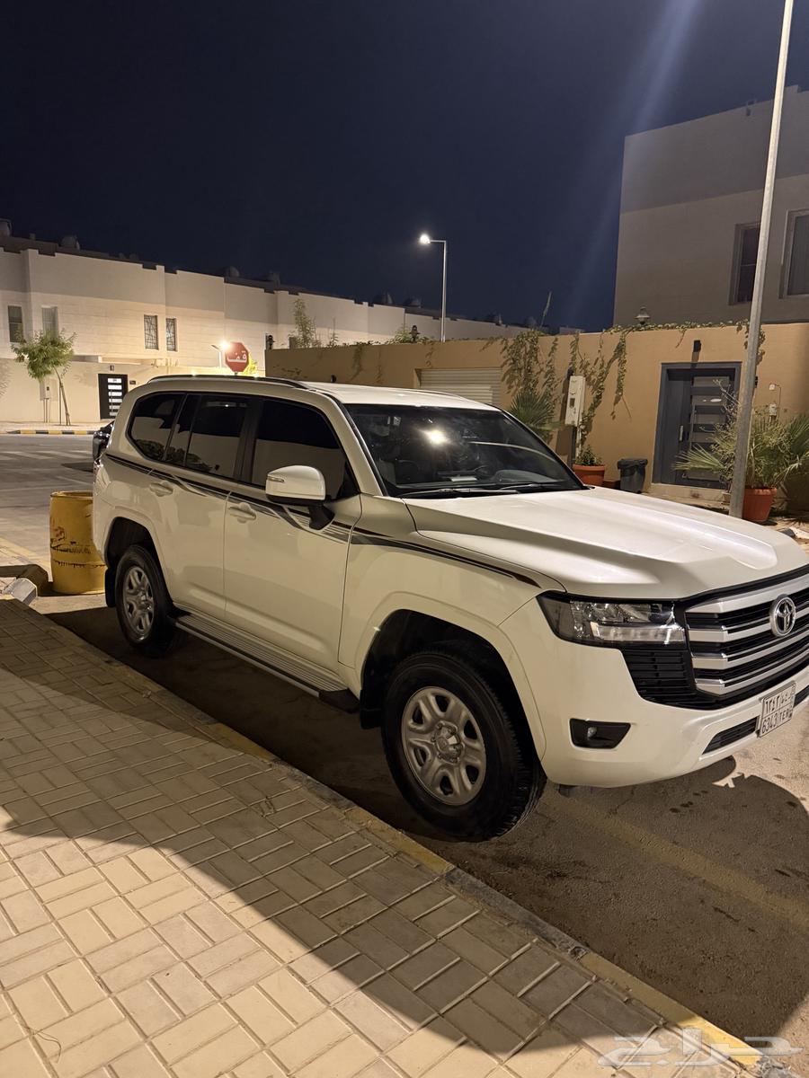 للبيع لاندكروزر 2023 ديزل بريمي جكسار L1 هدد64491129759234112