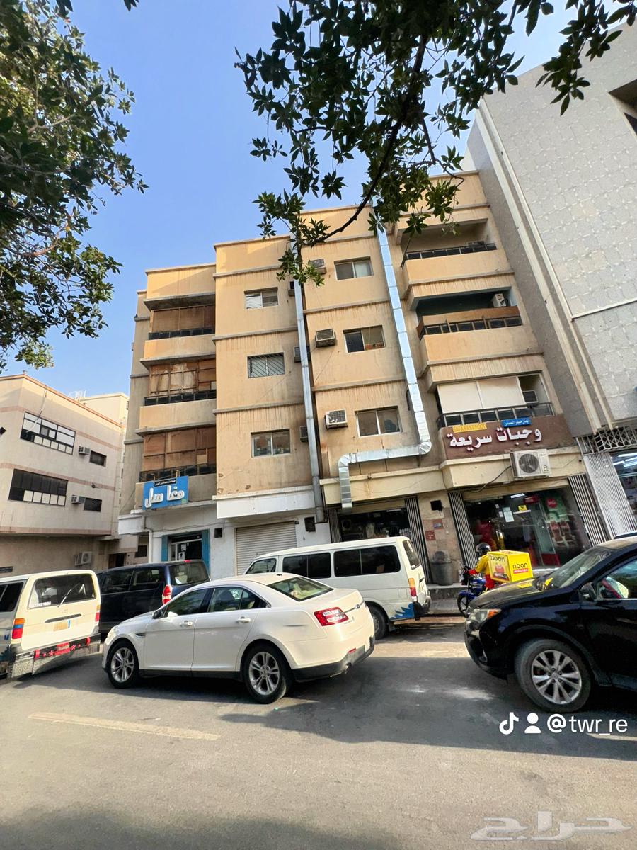 Commercial and residential building for sale in Al Wizarat district63613846560386114