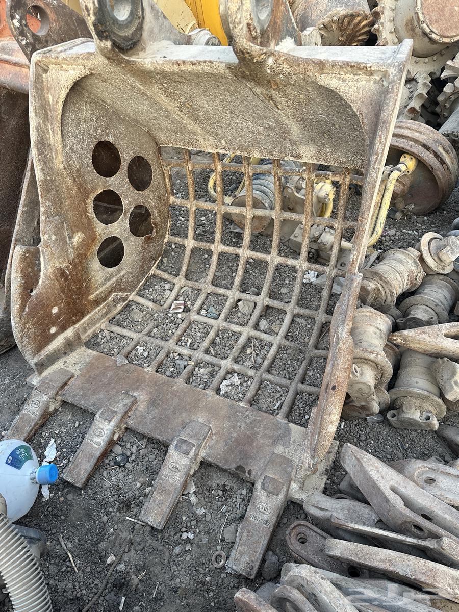 115 Size Sieve Bucket64489710616194112