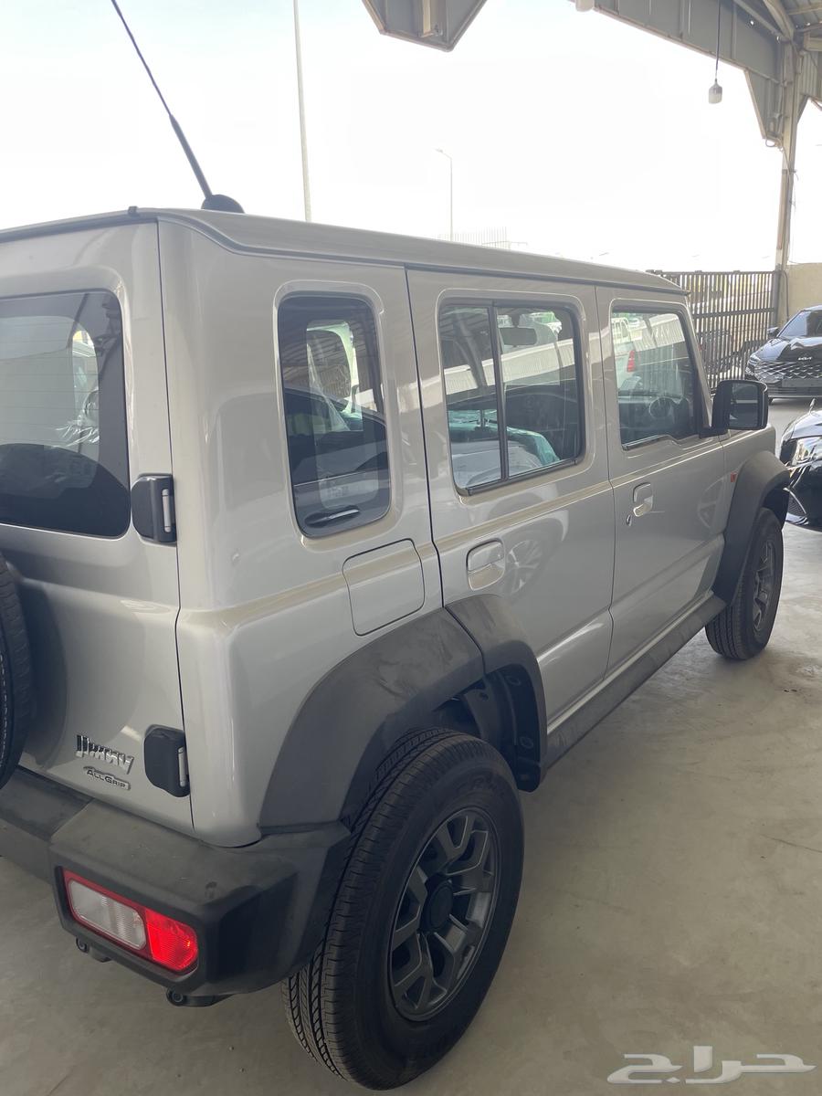 جيمني 2025 خمس أبواب64491279286147113